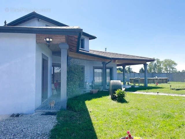 Maison à SAINT-MARCEL