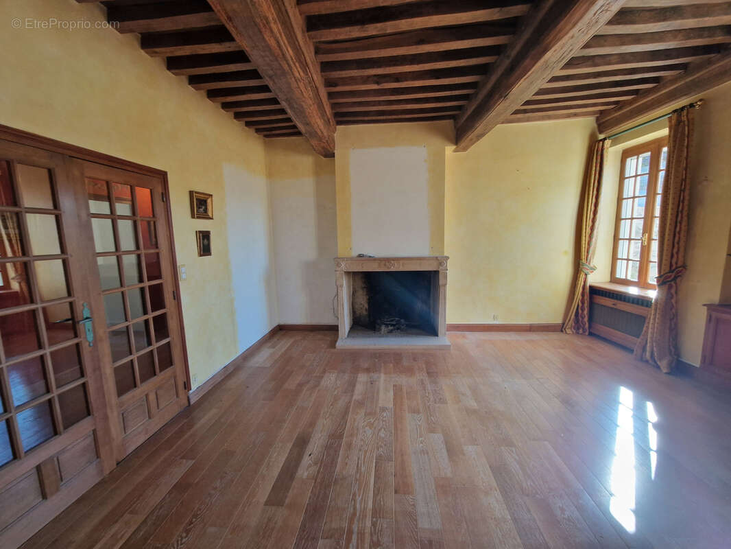 Maison à AUTUN