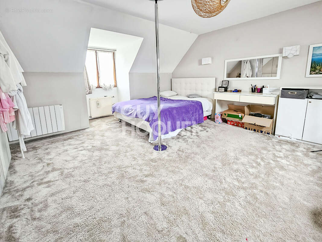 Maison à MARLES-EN-BRIE