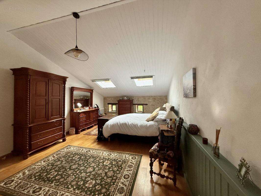 Maison à LE BOUCHAGE