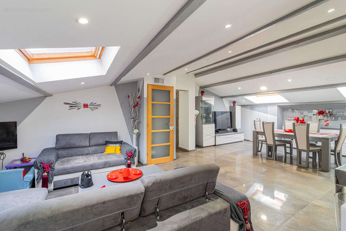 Maison à MARSEILLE-5E