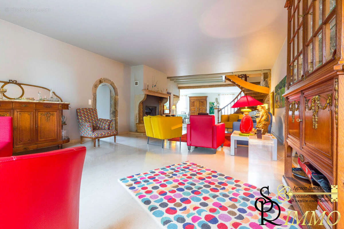 Maison 287 m² à Dijon  - photo 2
