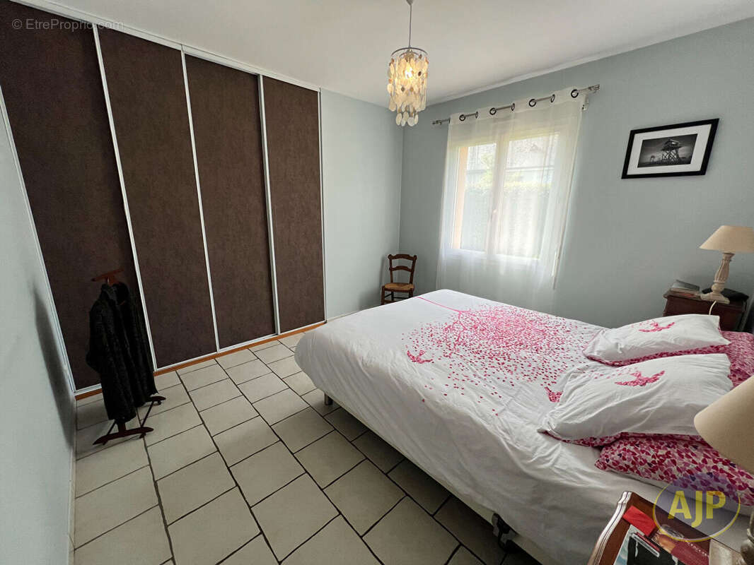 Maison à JOUE-SUR-ERDRE