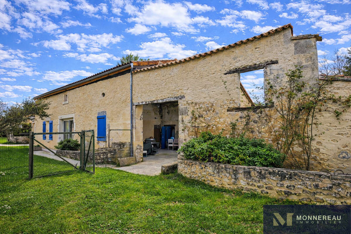 Maison à CONDEON