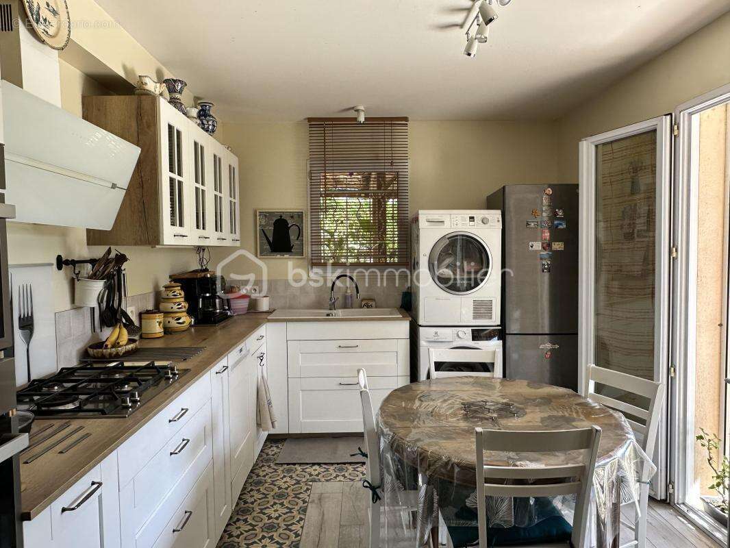 Maison à FORCALQUIER