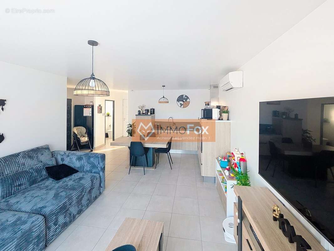 Maison à VILLELONGUE-DELS-MONTS