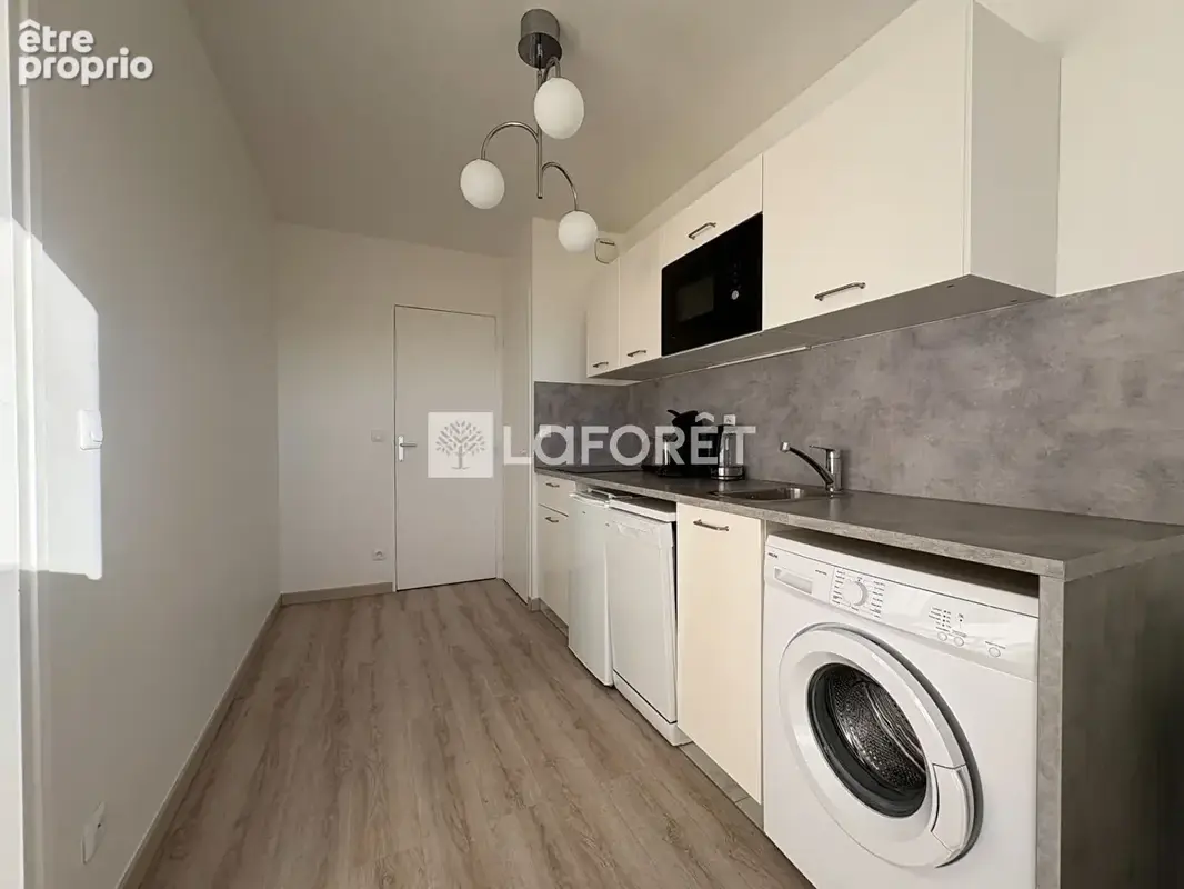 Appartement 54 m²  3 étage avec ascenseur, balcon et aperçu mer - photo 5