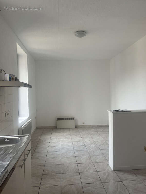 Appartement à BRIENON-SUR-ARMANCON