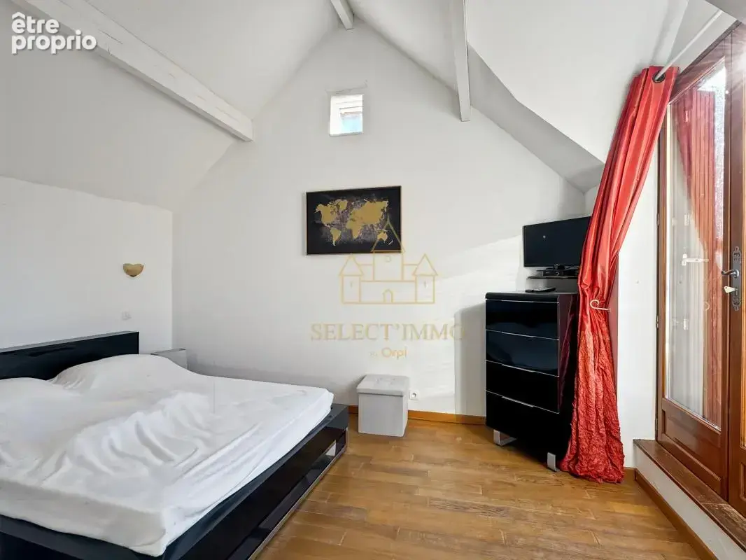 À moins d’1h de Paris – Propriété de charme de 480 m² dont dépendances : un fort potentiel pour un projet de gîte - photo 11