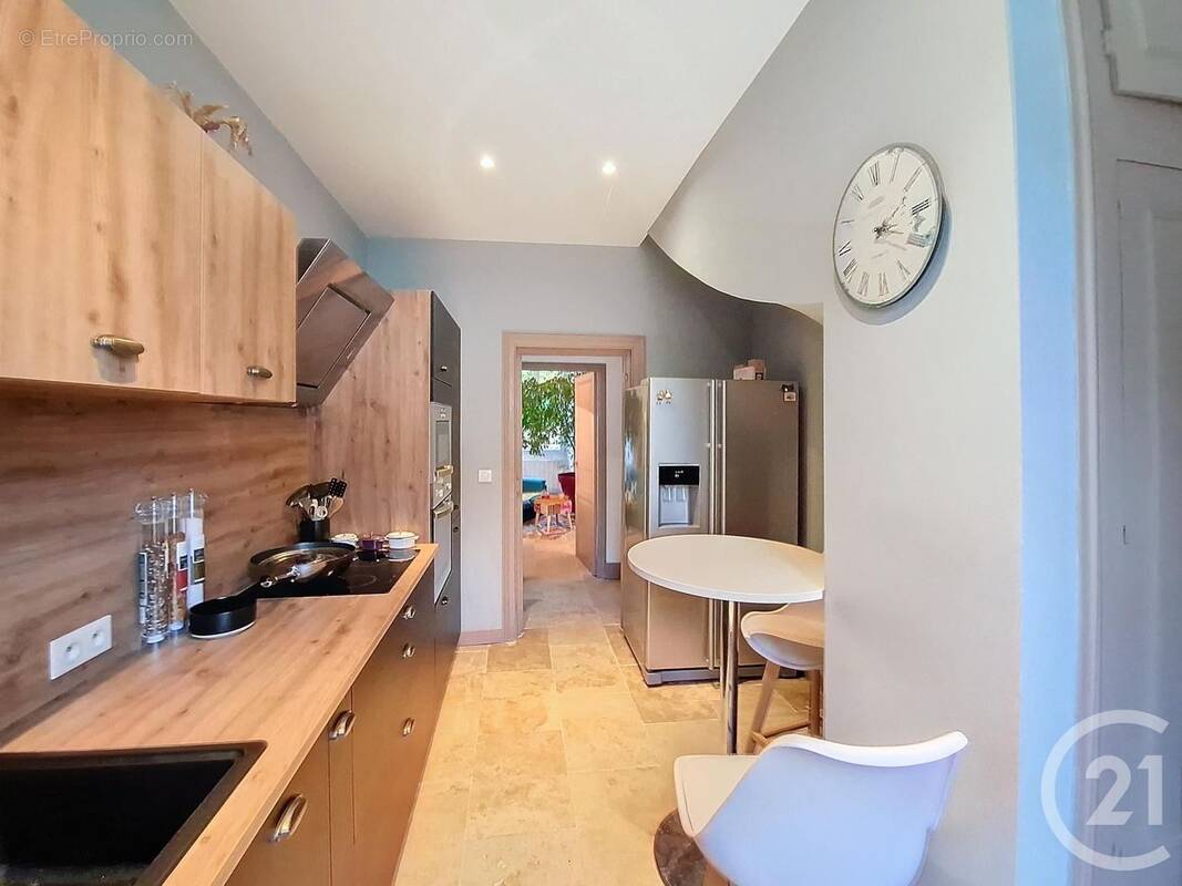 Maison à LE MEE-SUR-SEINE