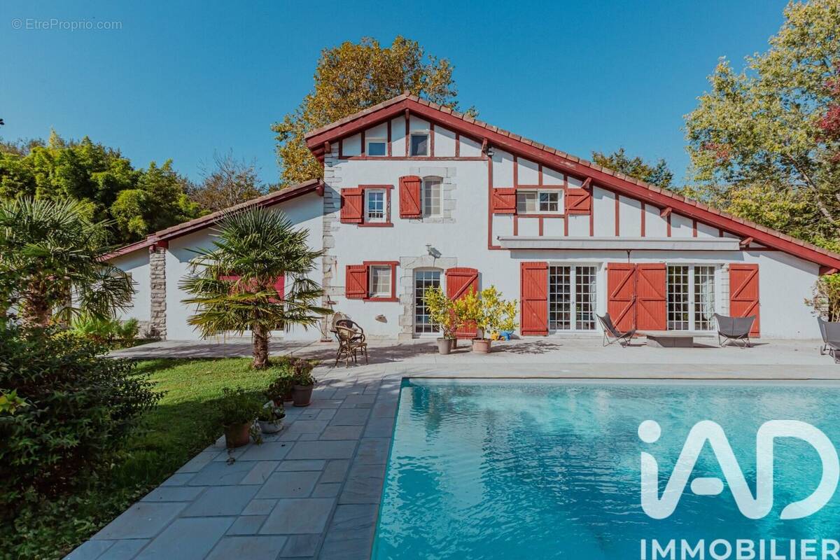 Photo 1 - Maison à URT