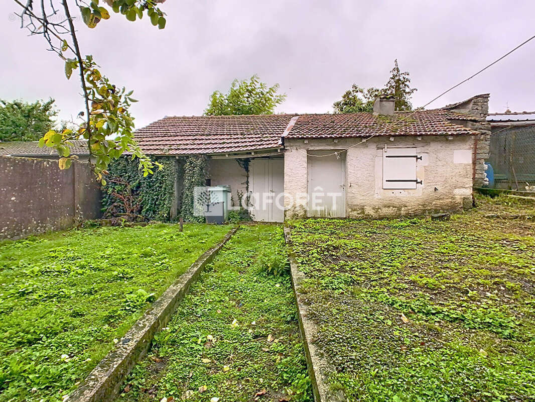 Maison à FREBECOURT