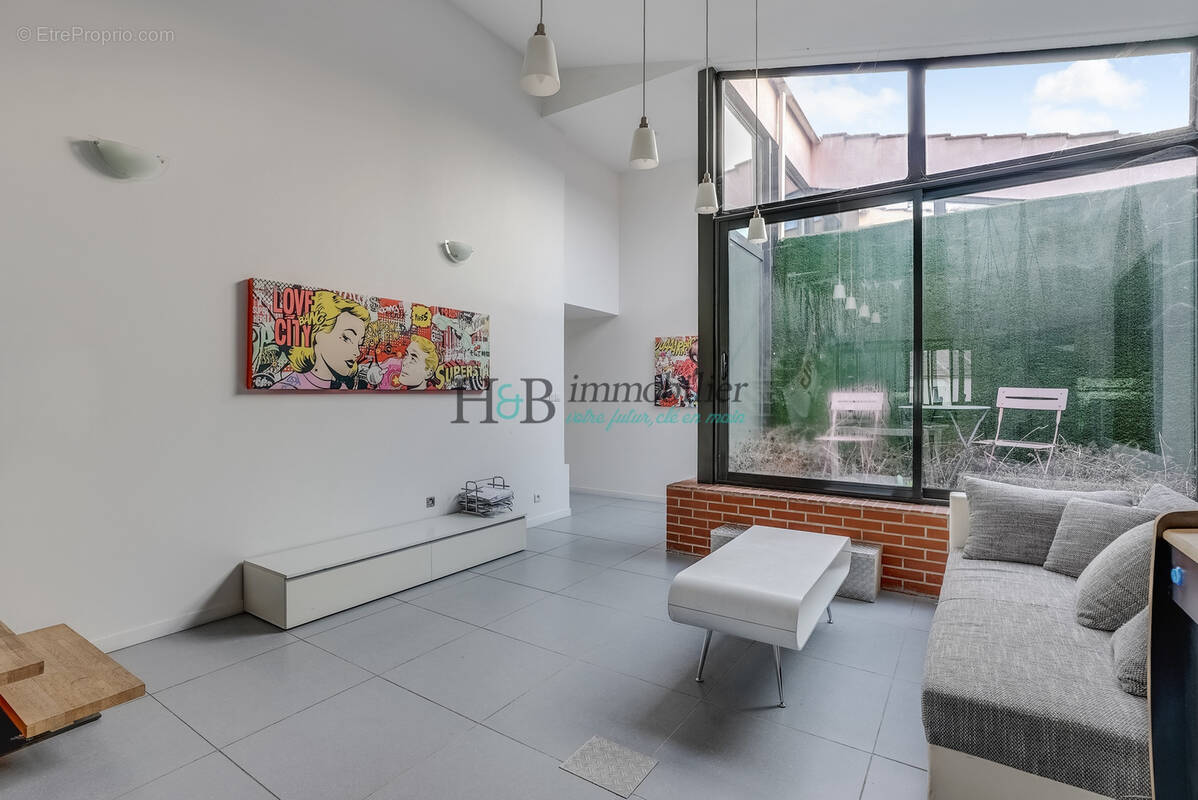 Appartement à SAINT-MAUR-DES-FOSSES