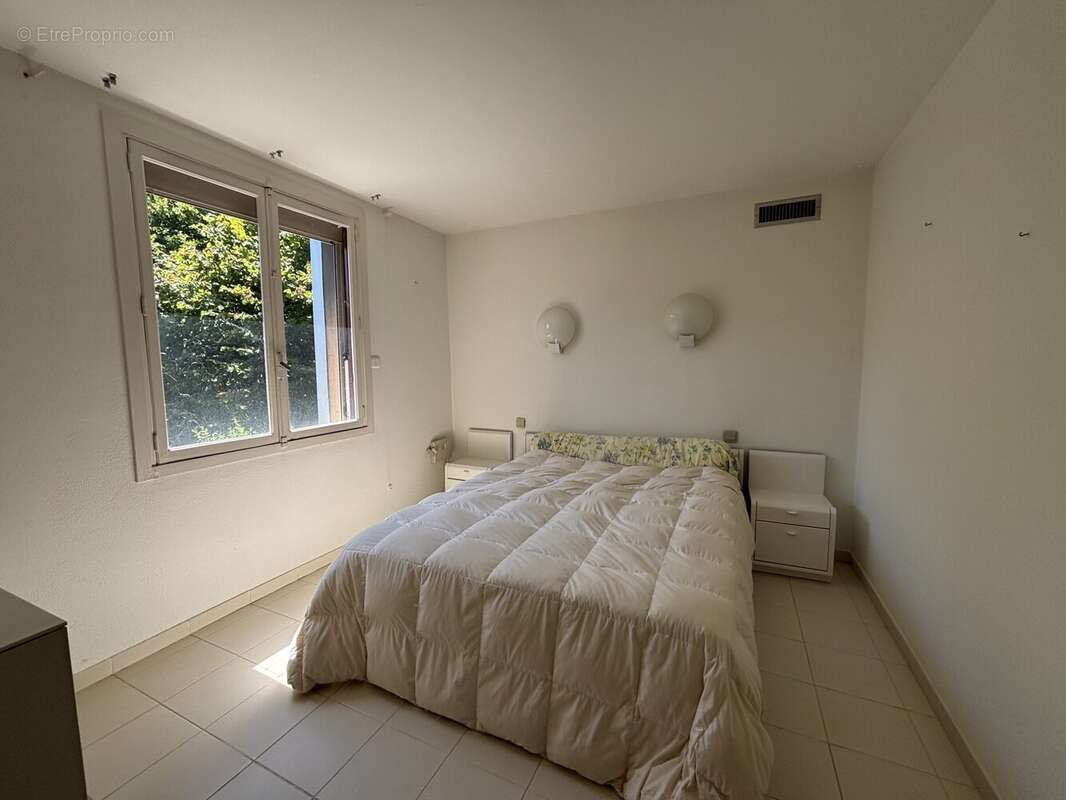Maison 212 m² à Aubenas  - photo 8