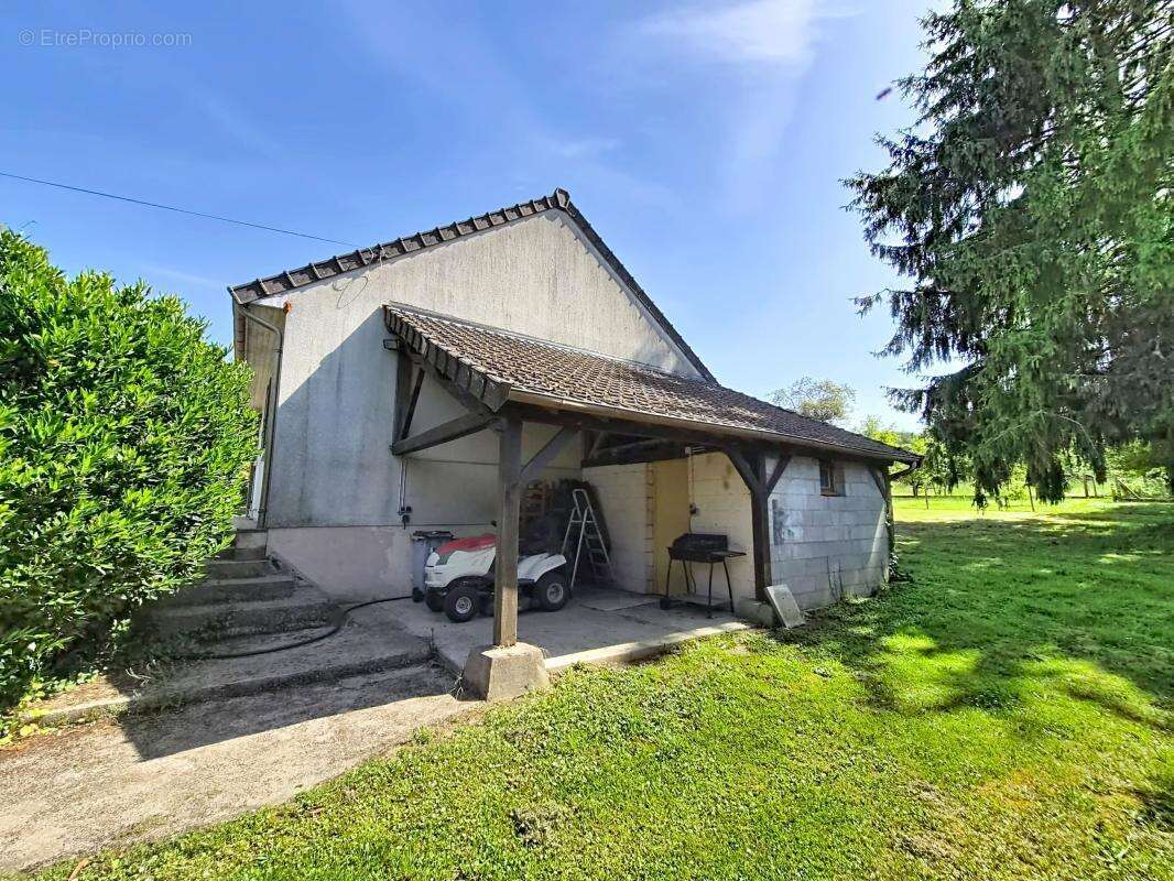 Maison à BRIANTES