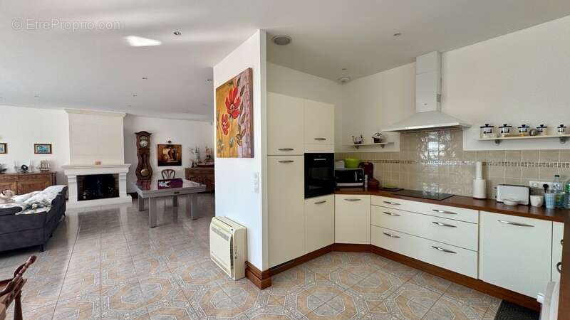 Maison à PORT-DES-BARQUES