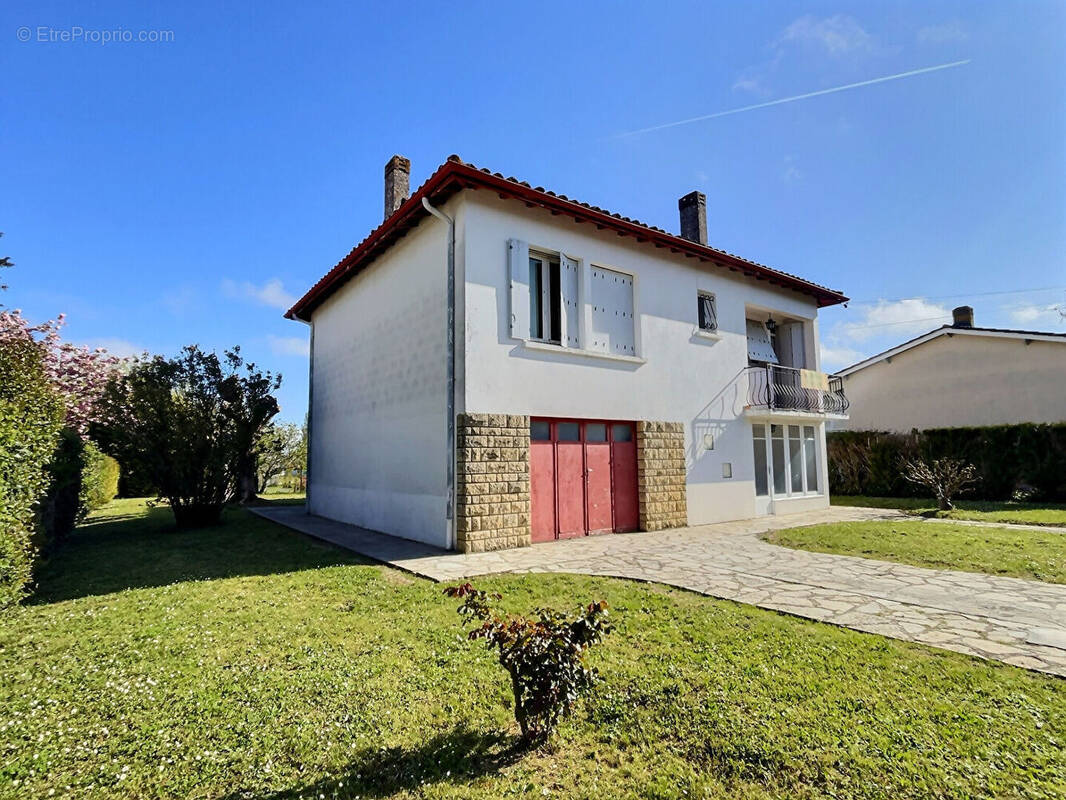 Maison à MONSEGUR