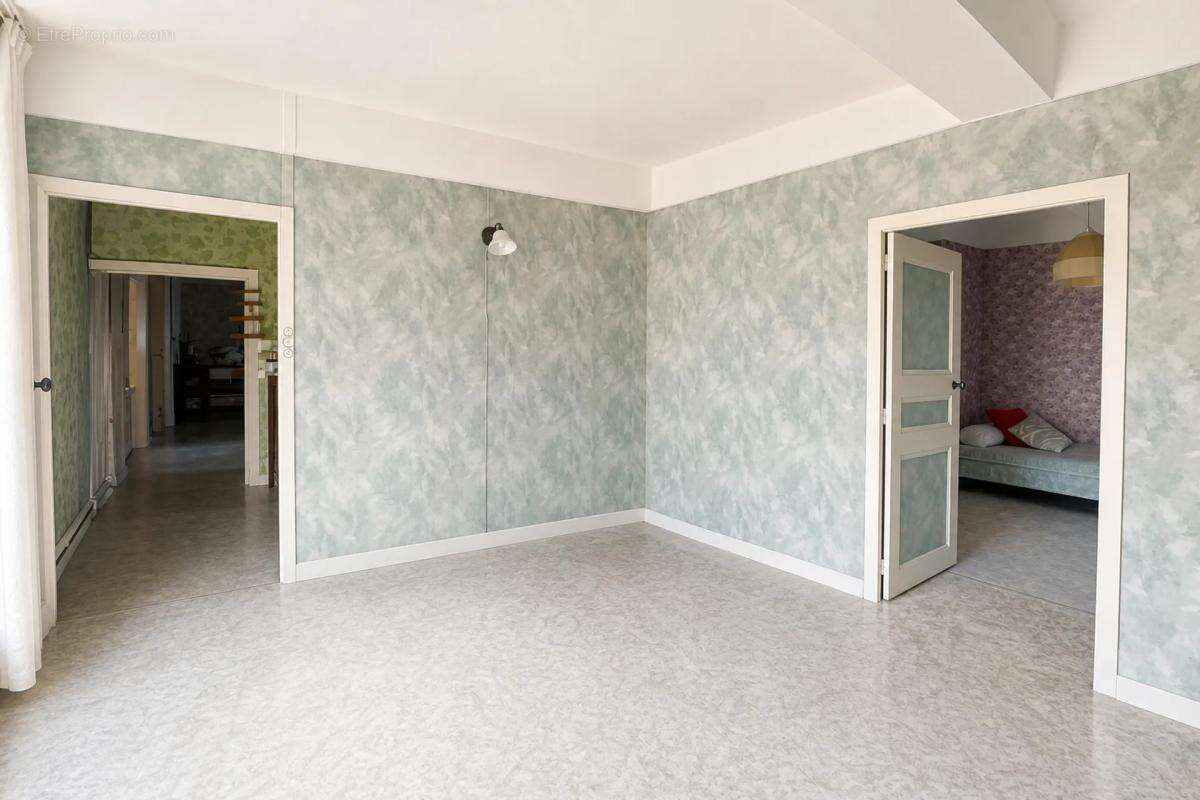 Grande maison familiale de 207 m² avec jardin – Les Brouzils - photo 7