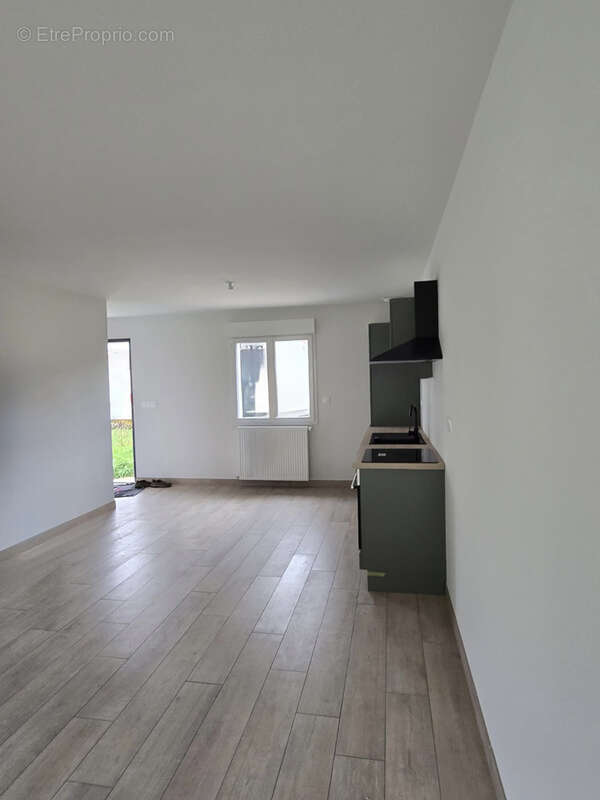MAISON NEUVE, VILLEMANDEUR, 3 CHAMBRES, aux normes pour les personnes à mobilité réduite (PMR) - photo 3