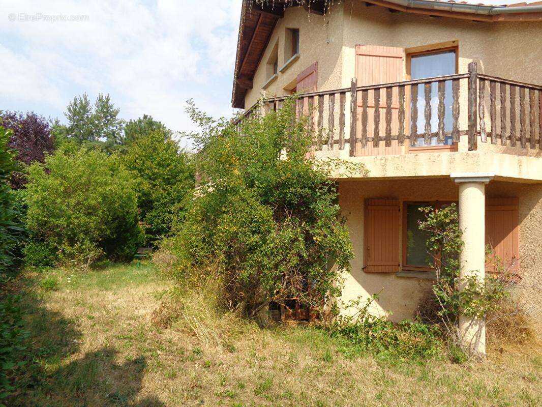 Coubon(43), maison de 240 m2 habitables, 4 chambres sur 1440 m2 de terrain - photo 18