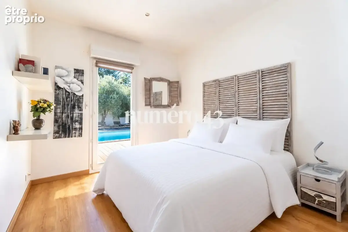 Maison 8 pièces 175 m² à vendre à Vendays-Montalivet (33930) - photo 8