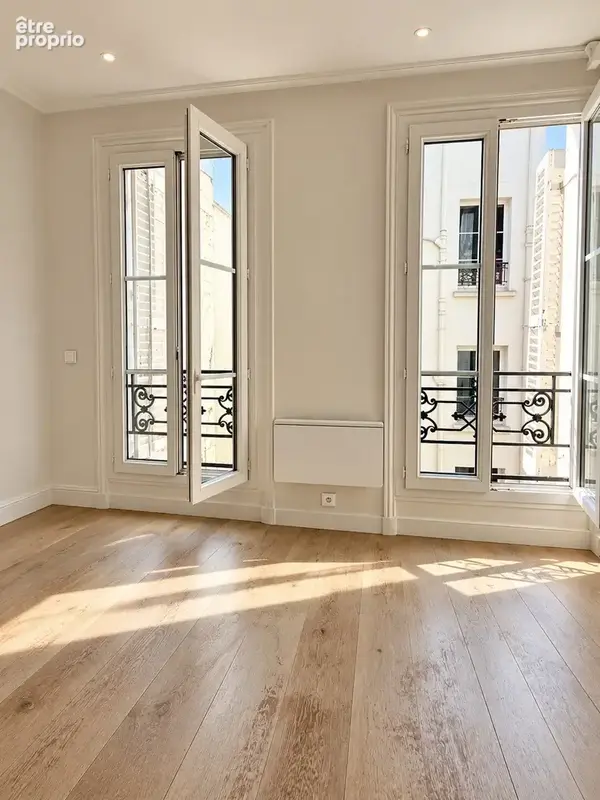 Paris 9e -  34 rue  claude rodier - 2 pieces -  lumineux au 5e étage - photo 4