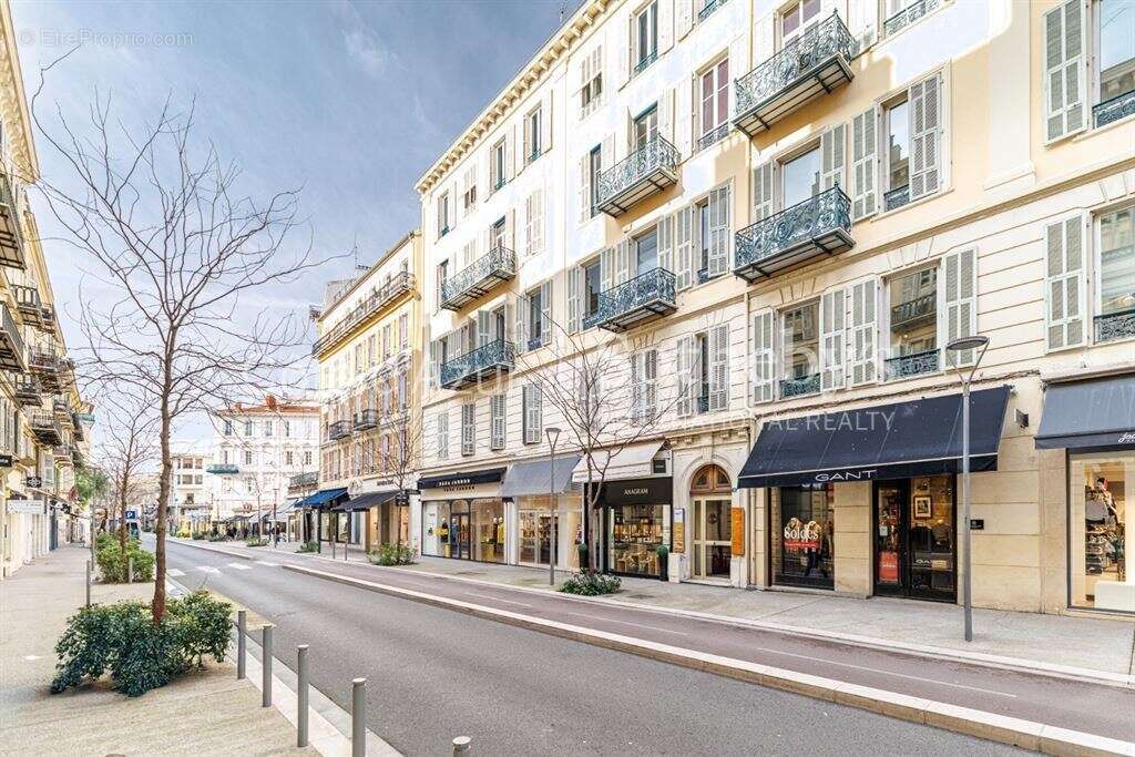 Nice Carré d'or, plateau de 300m² dans élégant immeuble bourgeois - photo 3