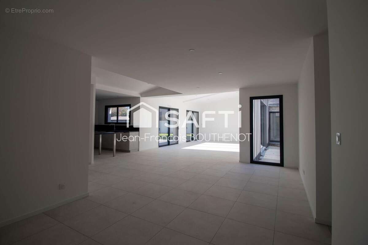 Photo 5 - Maison à HERIC