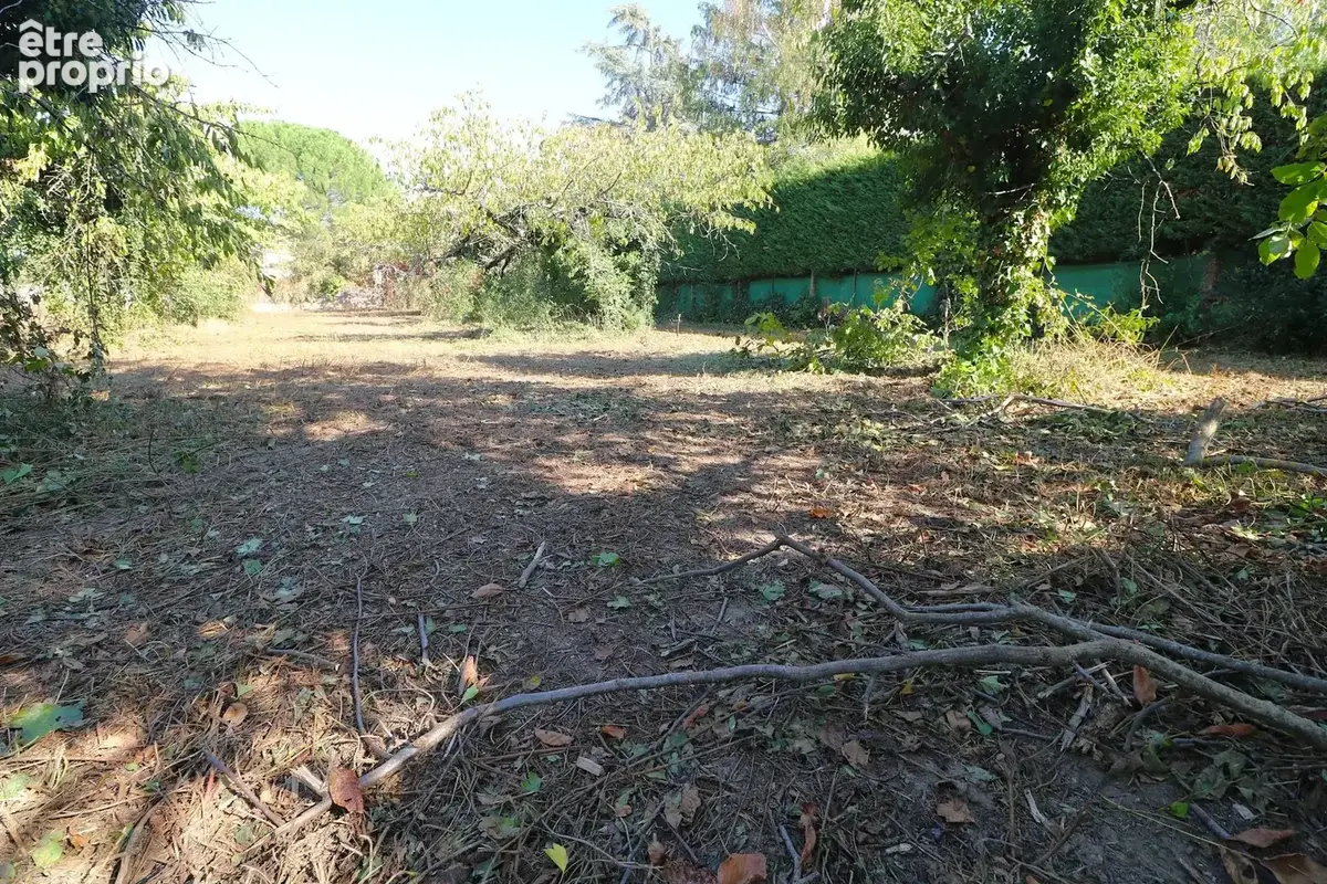 Terrain constructible de 1475m2 - photo 3