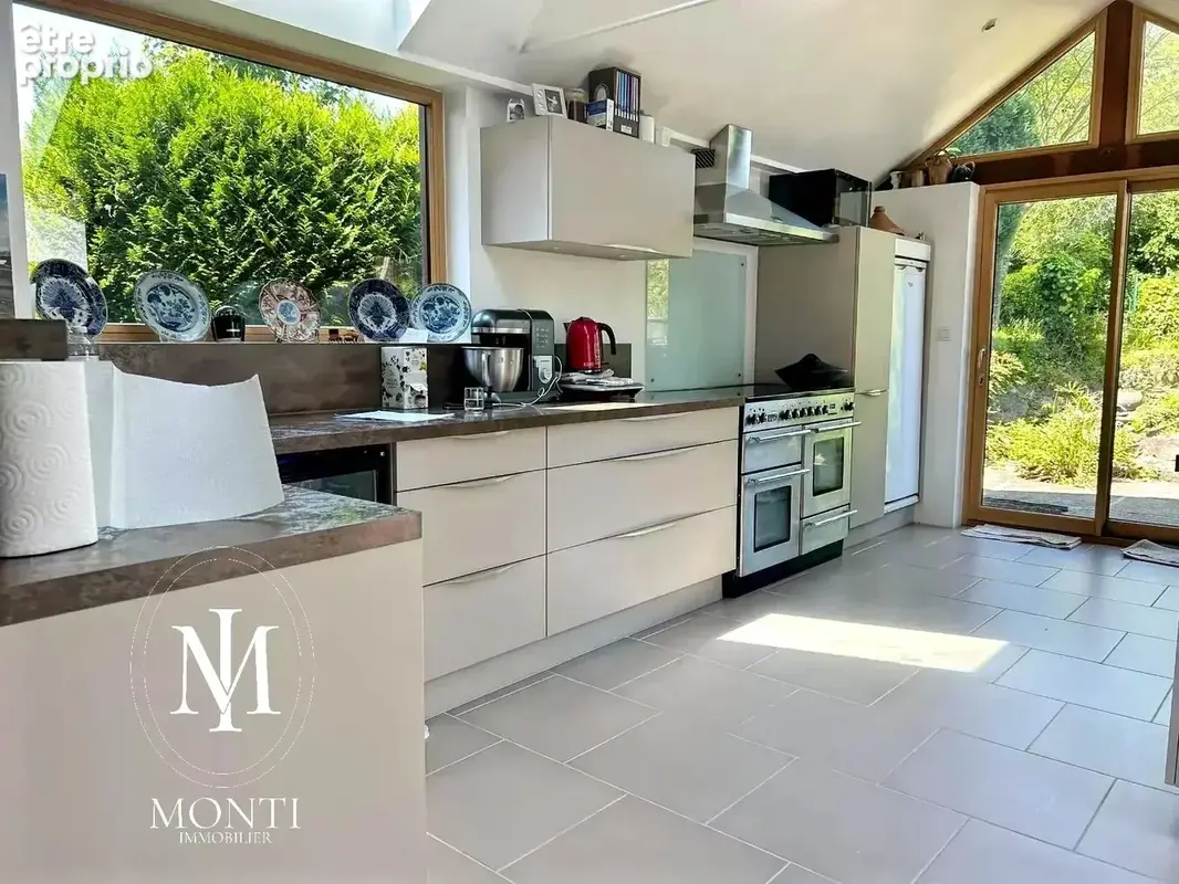 Belle maison en pierre de 210 m² à Langrolay-sur-Rance - photo 2