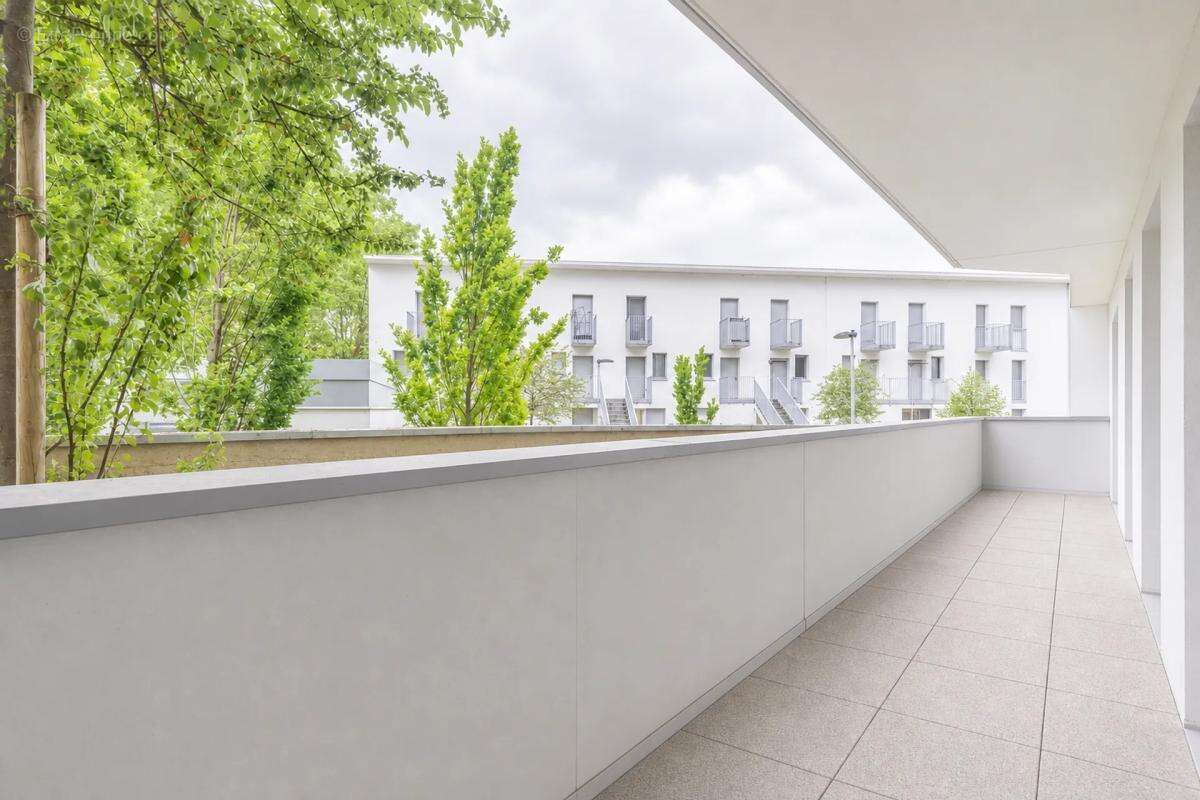 Appartement à LA COURNEUVE