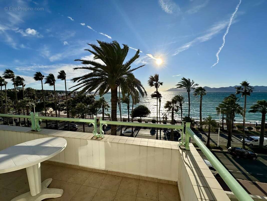 Appartement à CANNES