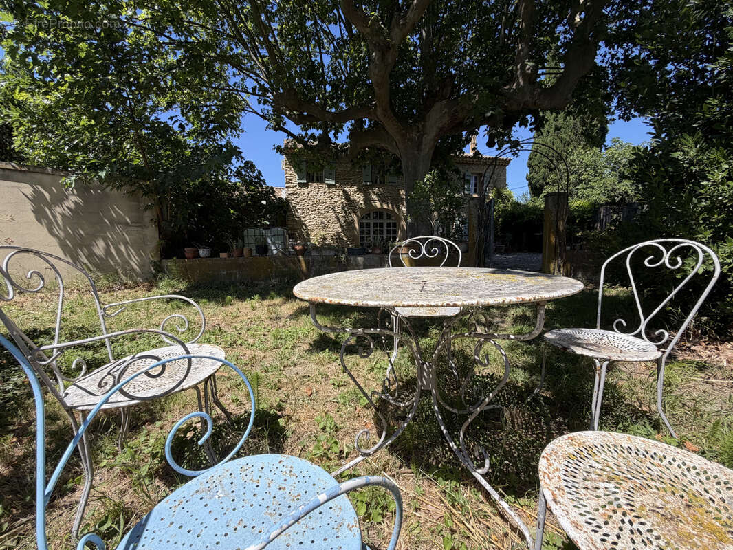 Maison à CADEROUSSE
