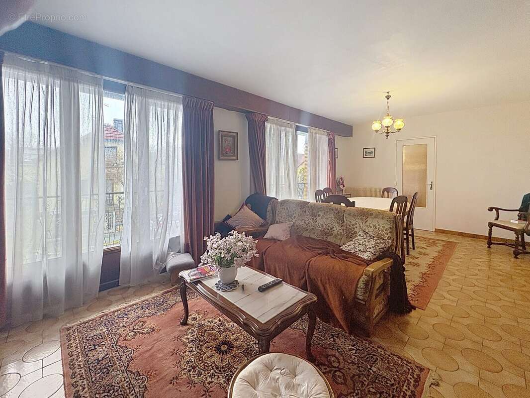 Maison à CHEVILLY-LARUE