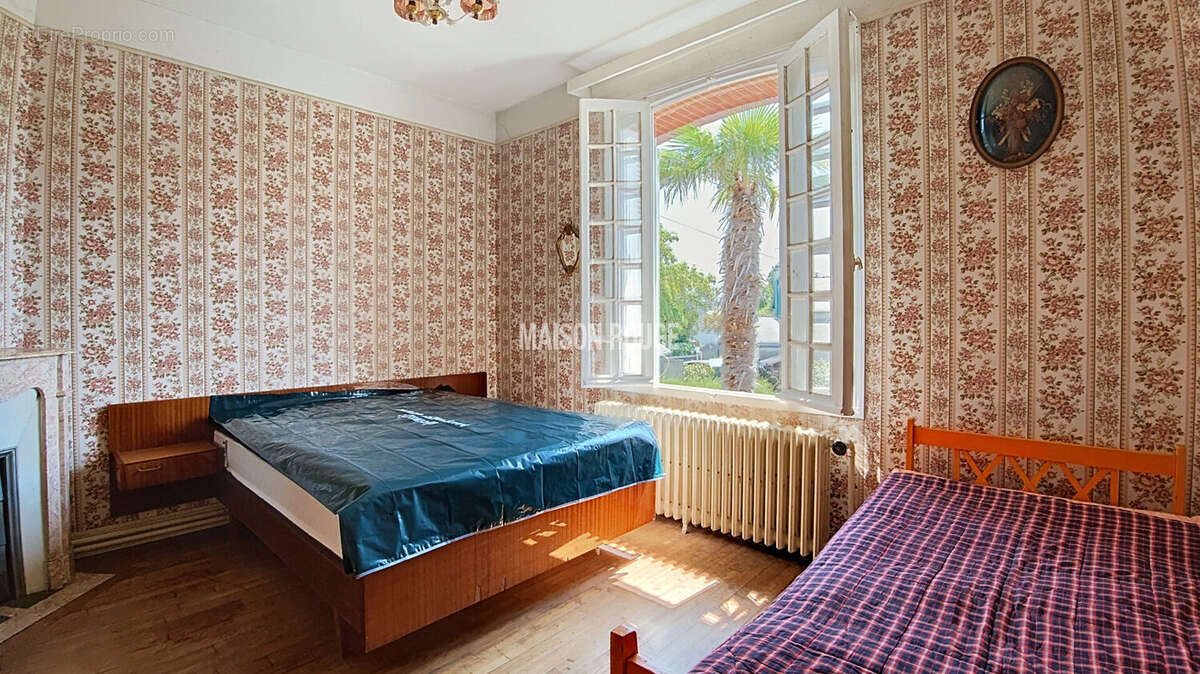 Maison en pierre 6 pièces avec jardin exposé sud à vendre à Dinard secteur Saint-Alexandre - photo 5