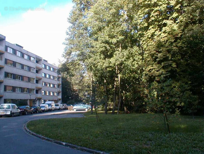 Appartement à VAUX-LE-PENIL