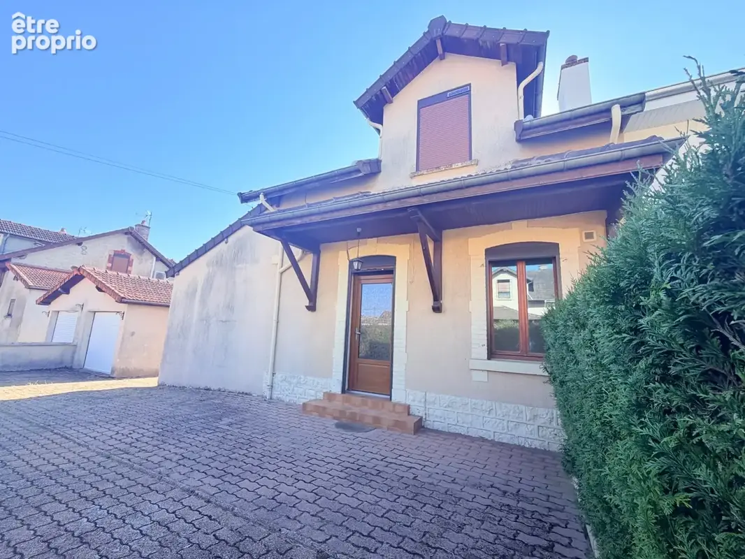 Maison à GUEUGNON