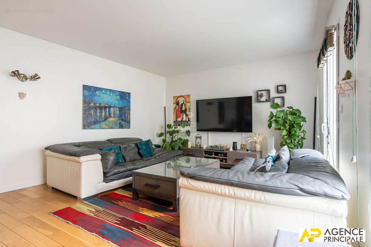 Appartement à MAISONS-LAFFITTE