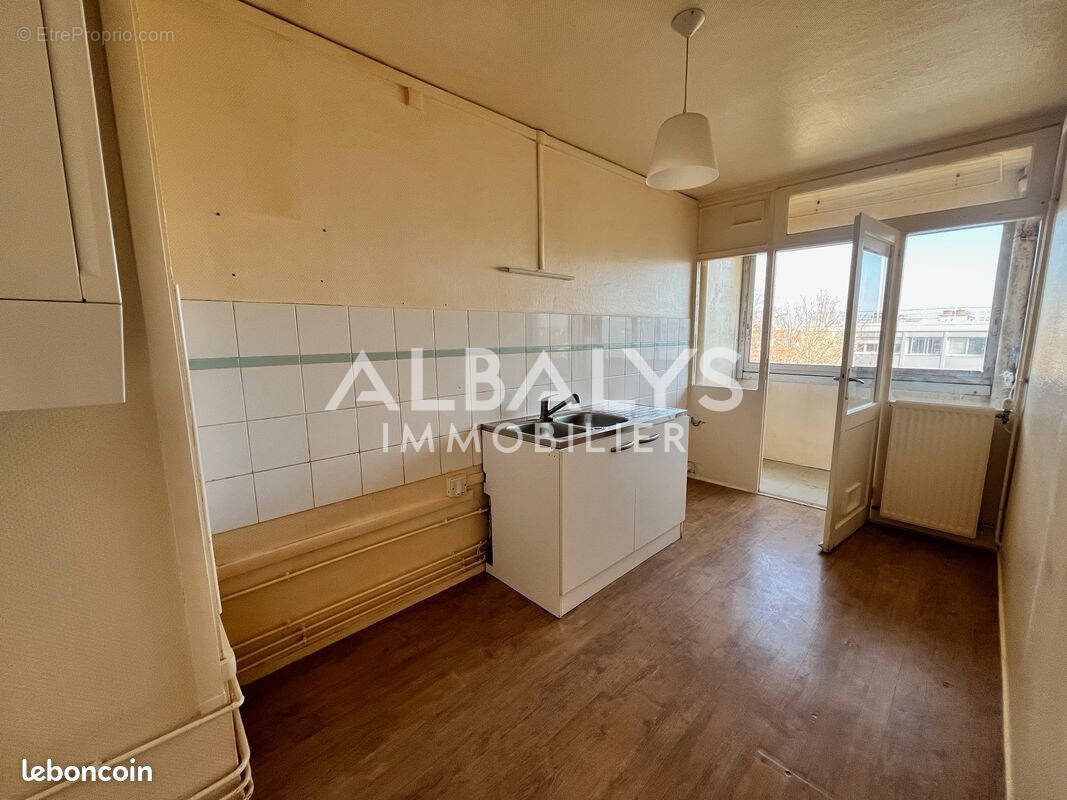 Appartement à VILLENAVE-D'ORNON