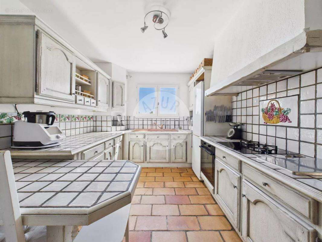 Maison à ROQUEVAIRE