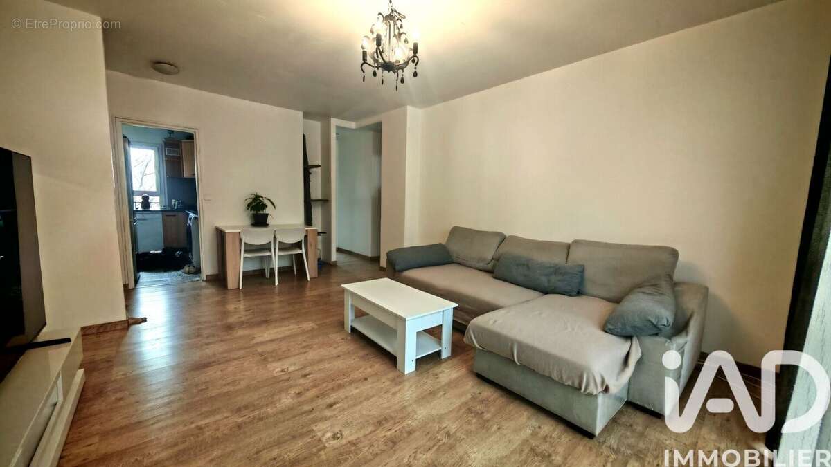 Appartement 70 m² à Yerres  - photo 3