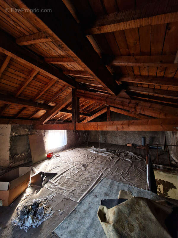 Maison à SAINTE-FLORINE