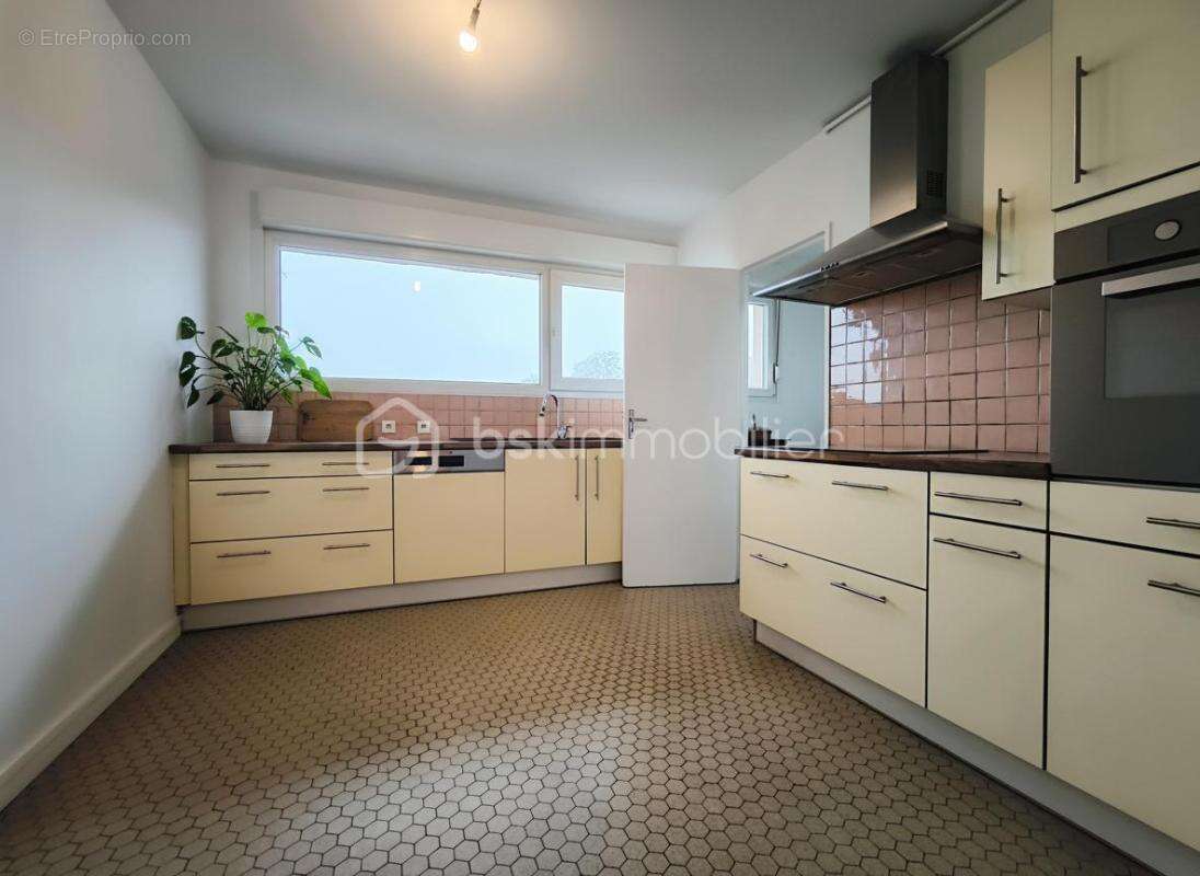 Appartement lumineux 2 chambres avec 2 grands balcons + box – Metz - photo 5