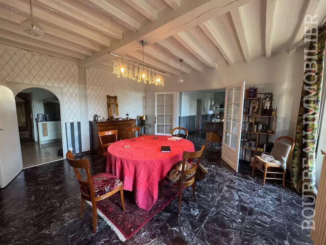 Maison à ARCES-DILO