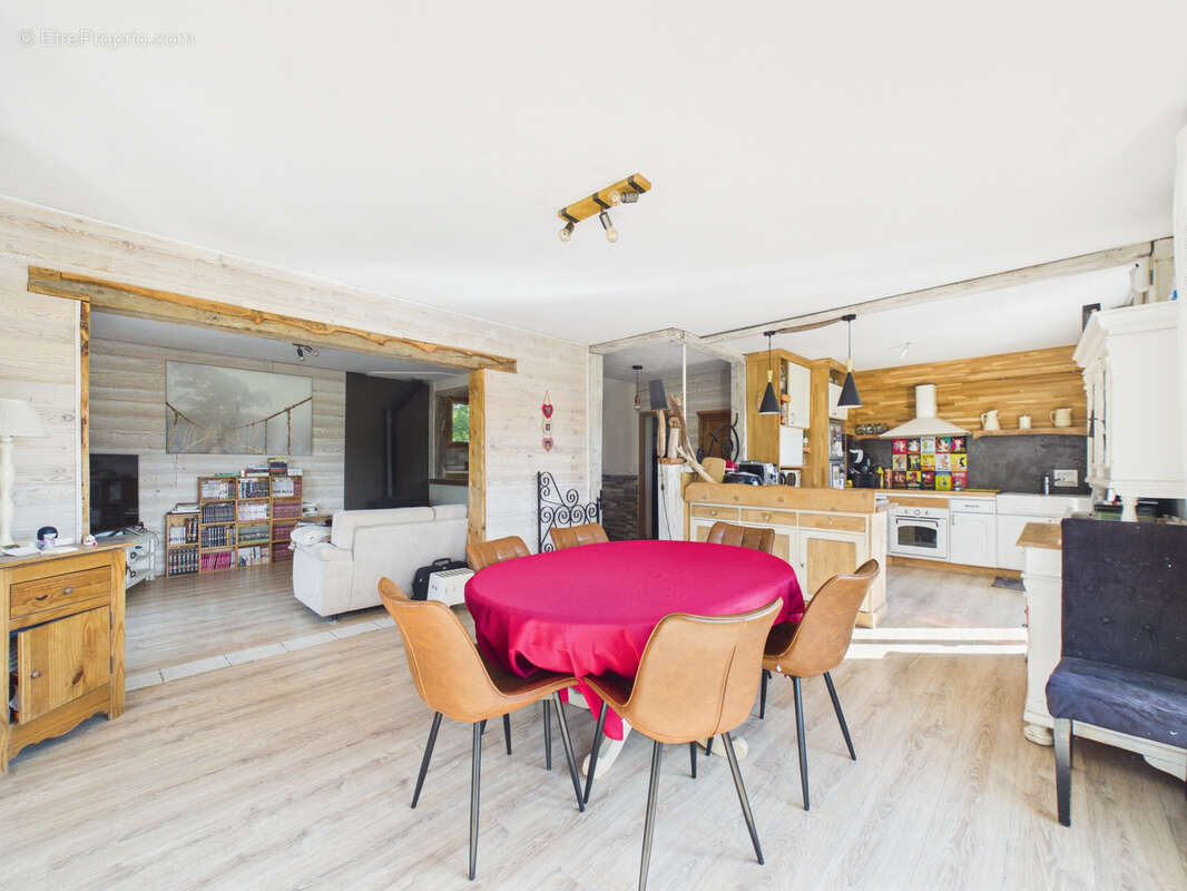 EXCLUSIVITÉ   Maison de caractère avec vue exceptionnelle sur les Belledonnes et le Granier à Myans - photo 3