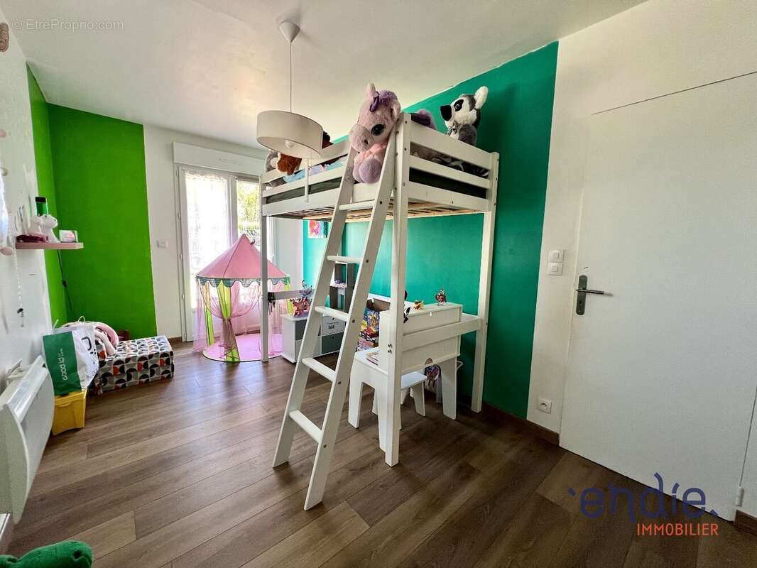 Maison 154 m² à Quincay  - photo 10