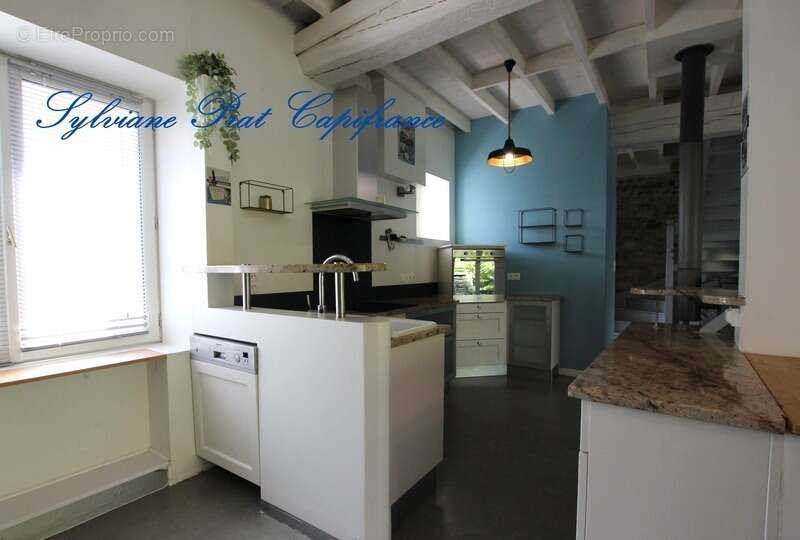 Maison de caractère 5 pièces de 126 m² avec garage sur terrain de 1000 m² ARROS DE NAY (64) - photo 6