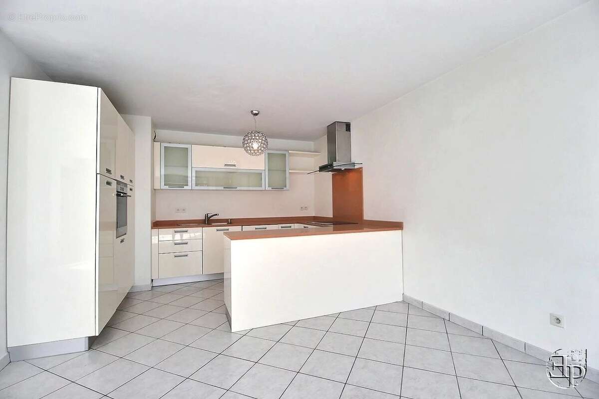 Appartement à SAINT-JULIEN-EN-GENEVOIS