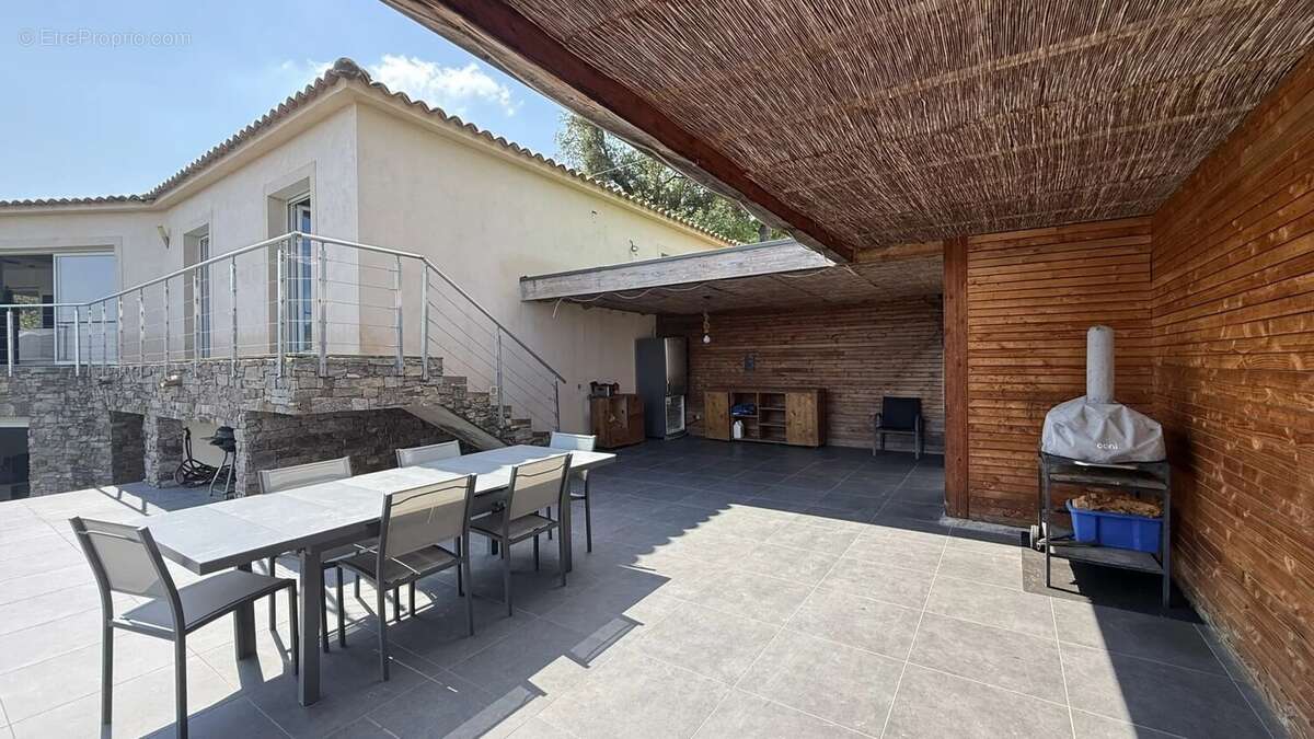 Maison à SANTA-MARIA-POGGIO