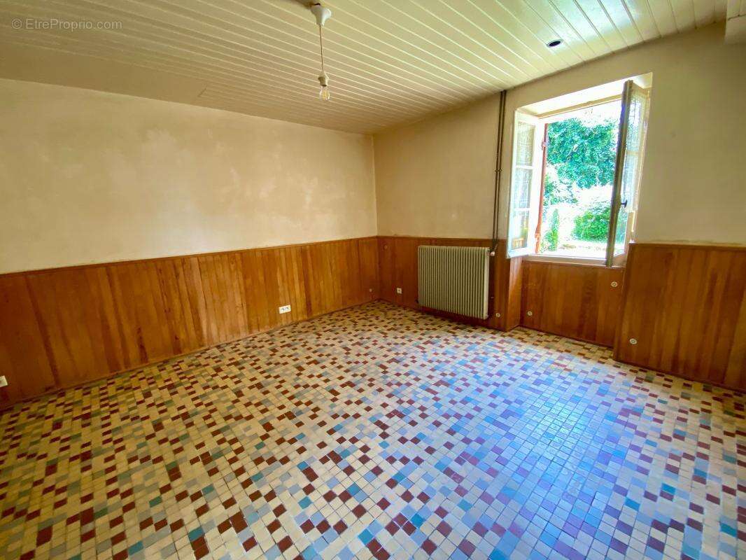 Ancienne ferme en pierre avec studio et dépendances - photo 8
